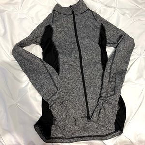 Victoria’s Secret Sport Fitted Zip Up Work Out Jacket - size Small